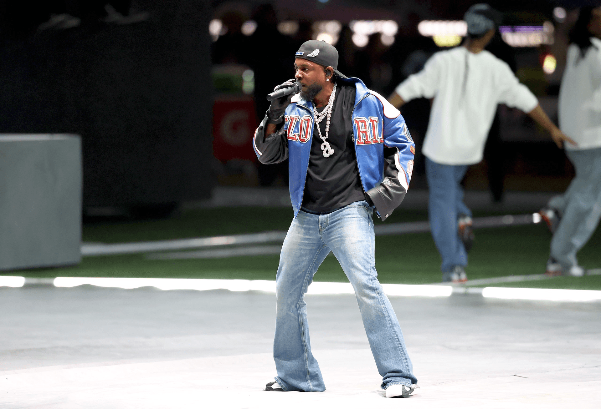 Is 2025 Reviving the Bootcut Era? Here’s Your Ultimate Shopping Guide