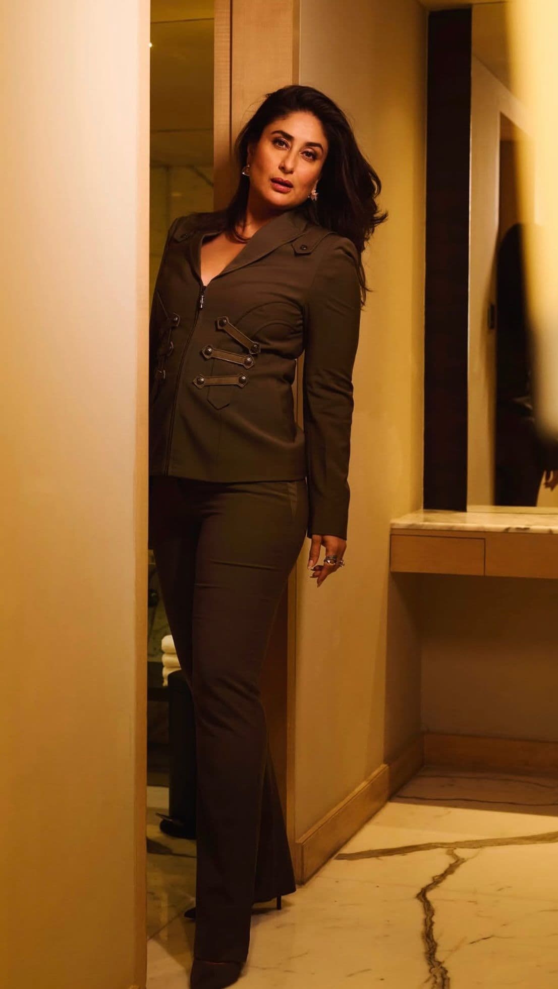 For the Daayra trailer launch, Kareena Kapoor Khan @kareenakapoorkhan stepped ou