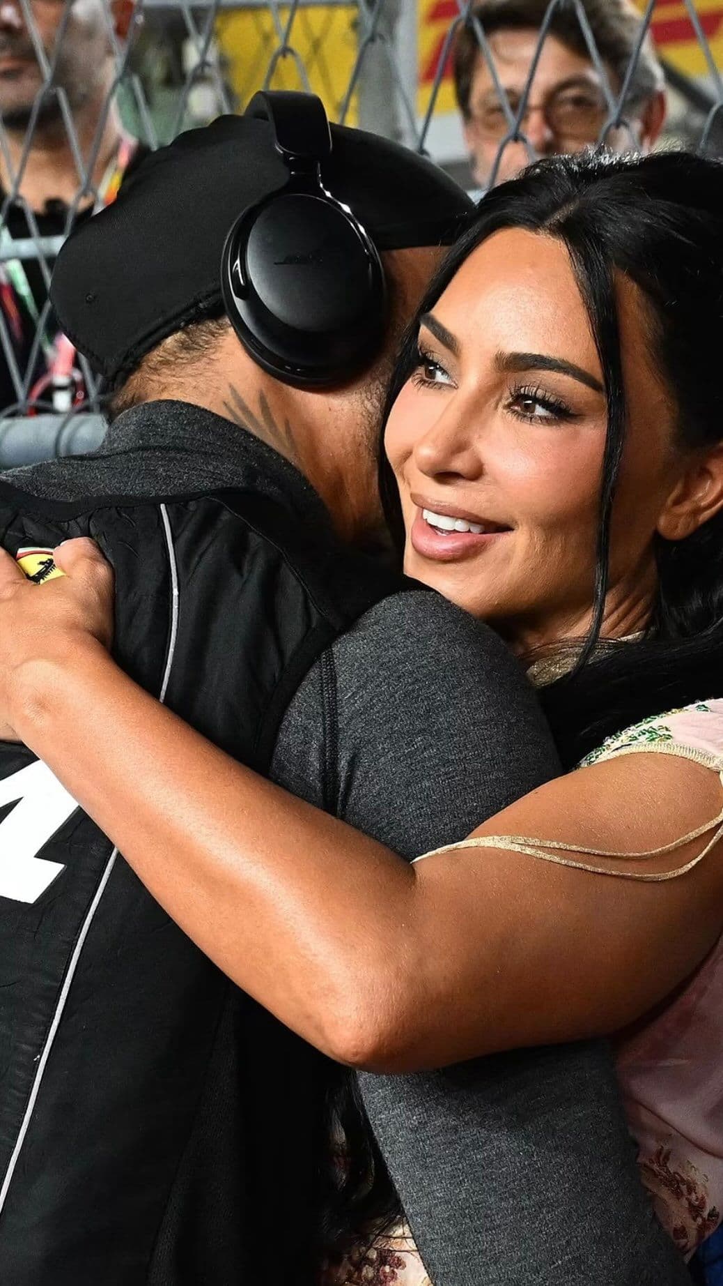 Forget Ferrari red, Kim Kardashian is making a case for pink in the paddock.💗🏎
