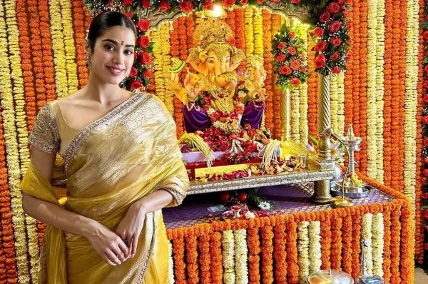 Light up Ganesh Chaturthi with this Gorgeous Traditional Wear