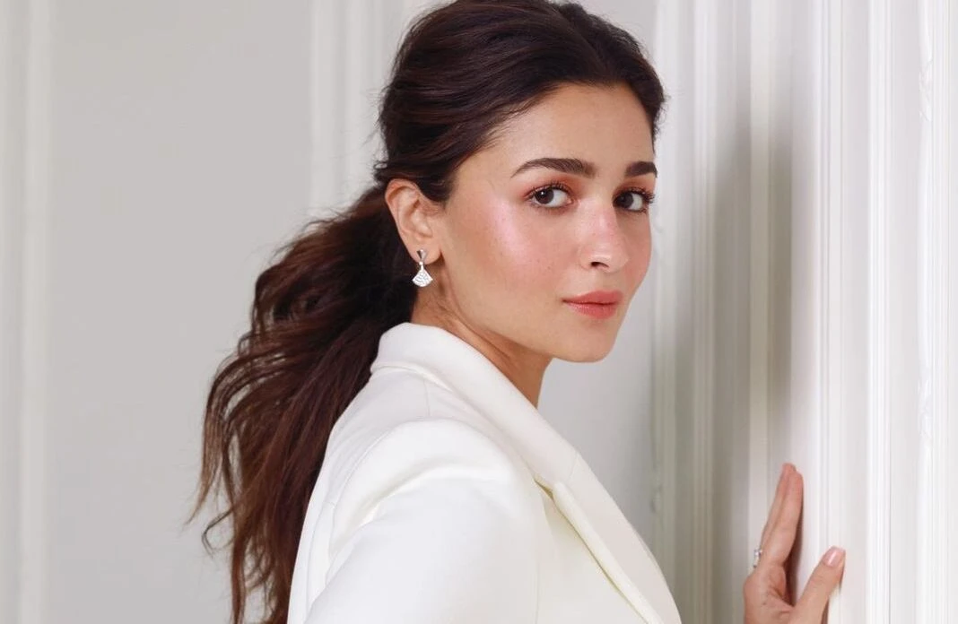 What’s Blush Blindness: The Viral Beauty Trend Taking the Internet by Storm